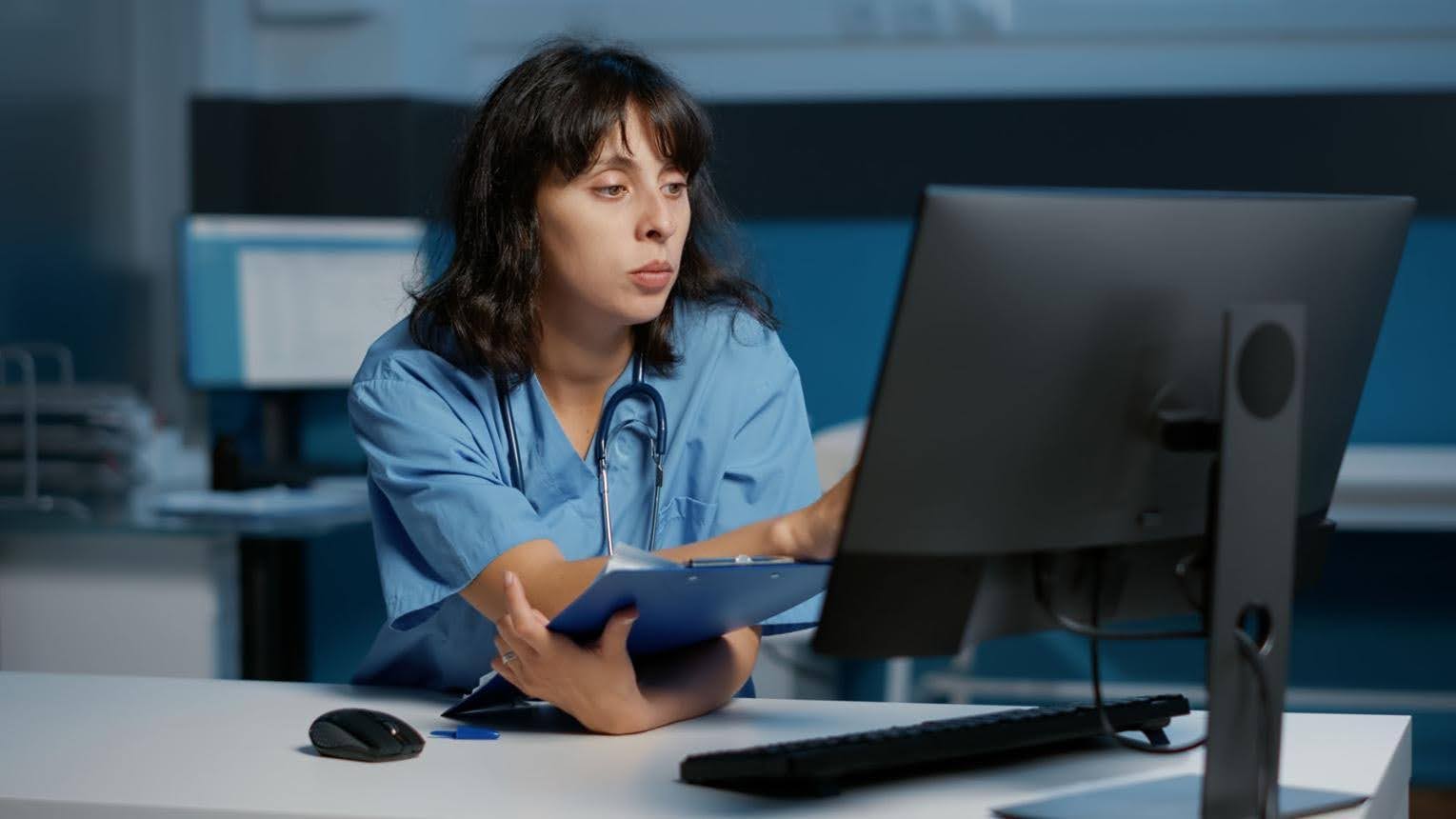 woman inscrubs